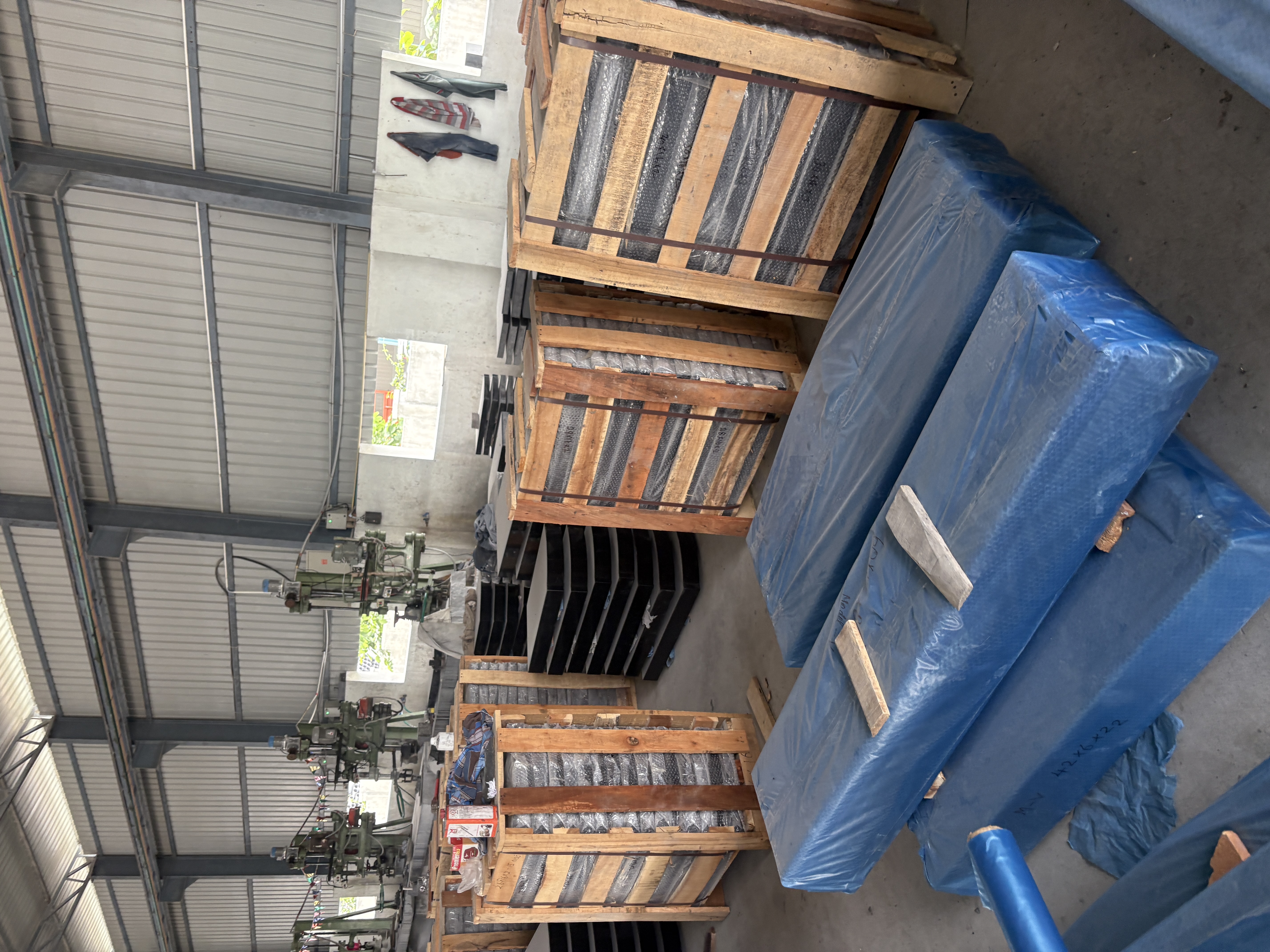 Wooden crates with packaged slabs