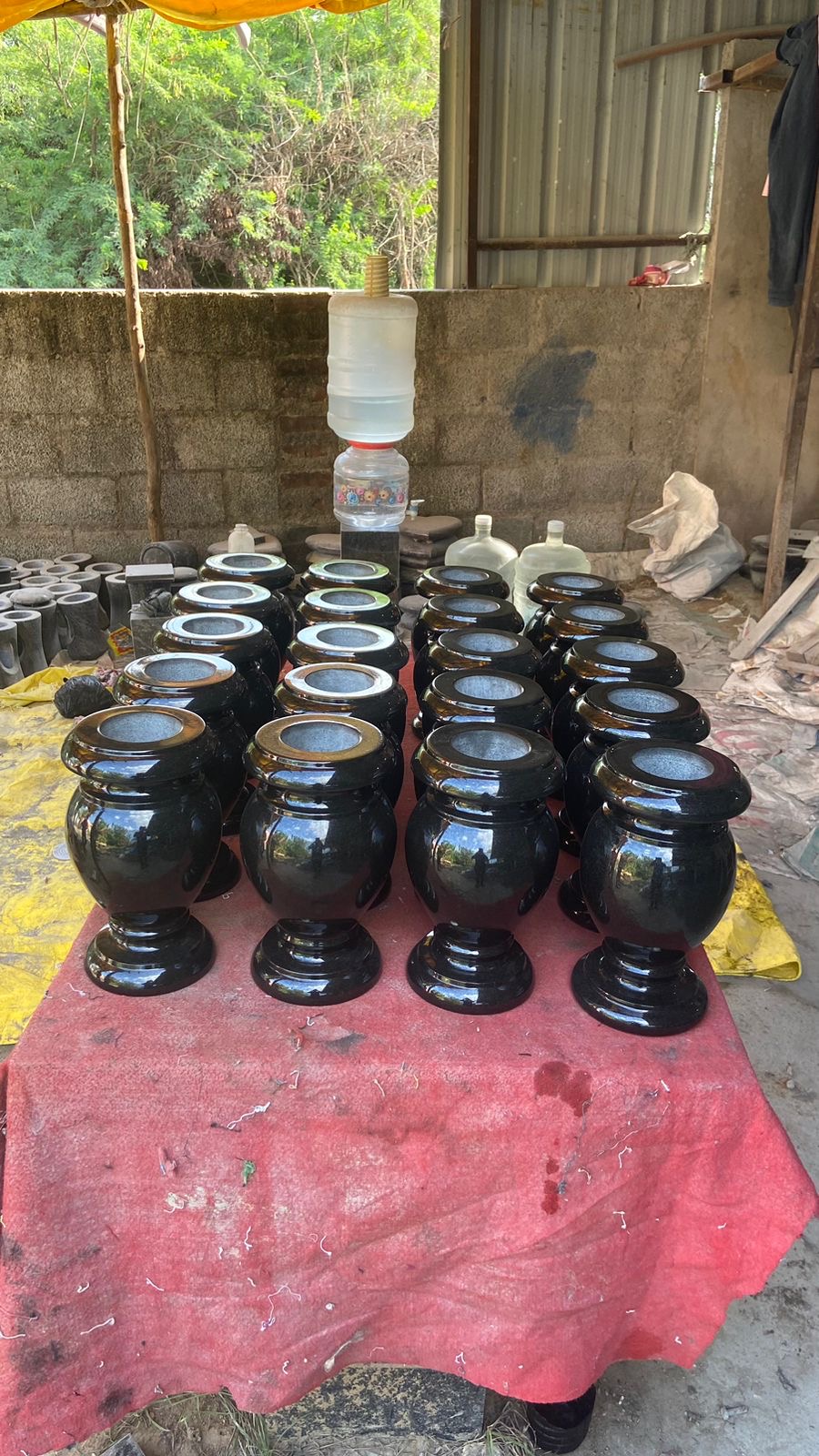 Black Round Vases